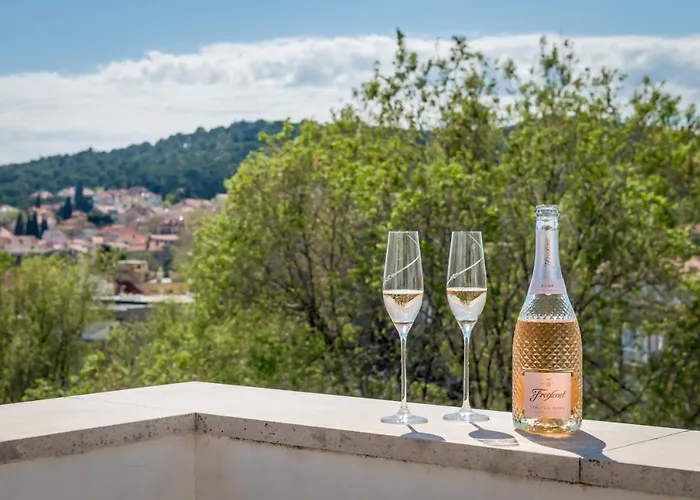 Opera Διαμέρισμα Σπλιτ