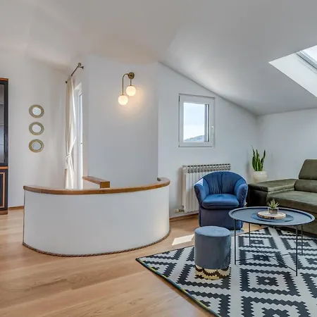 Apartament Opera *